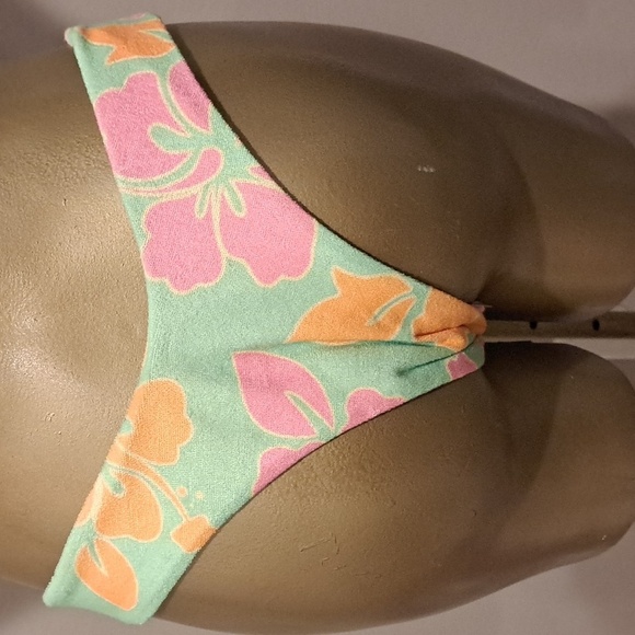 AURELLE Kiva Green Two Piece Flowered Print Bikini - Picture 8 of 9